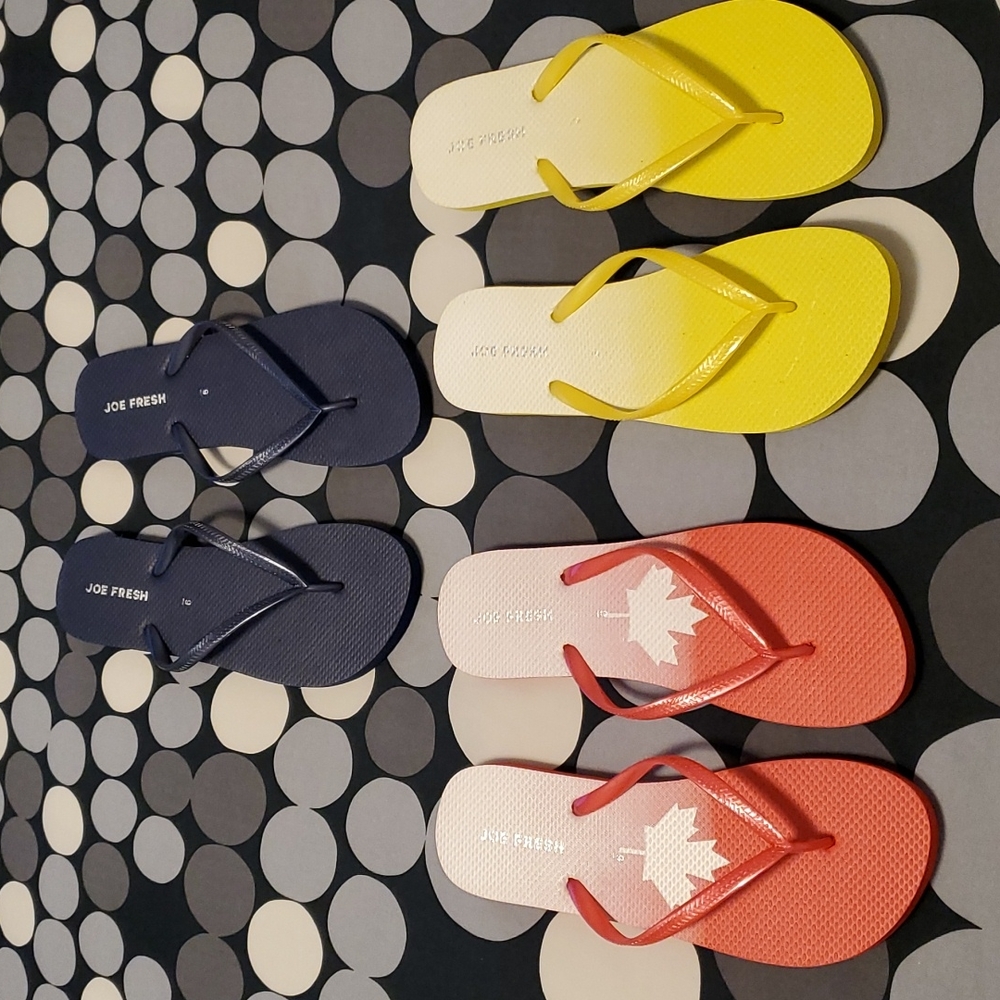 Ladies size 9 Joe Fresh flip flops
